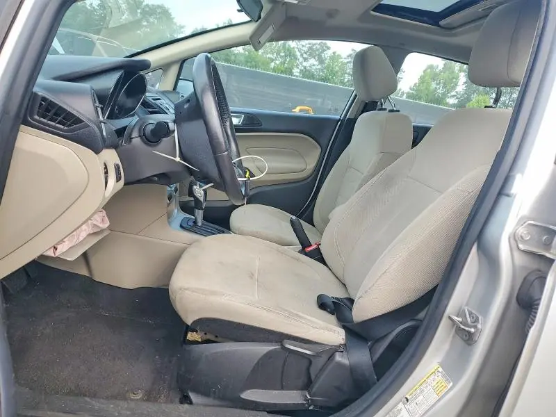 2016 FORD FIESTA SE  