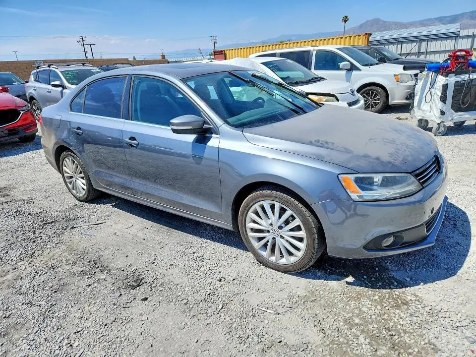 2013 VOLKSWAGEN JETTA TDI  