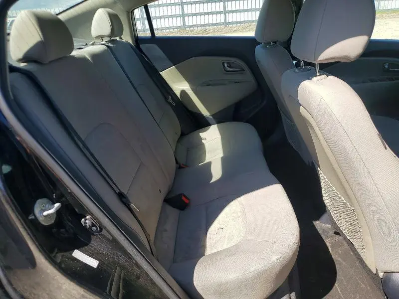 2014 KIA RIO LX  