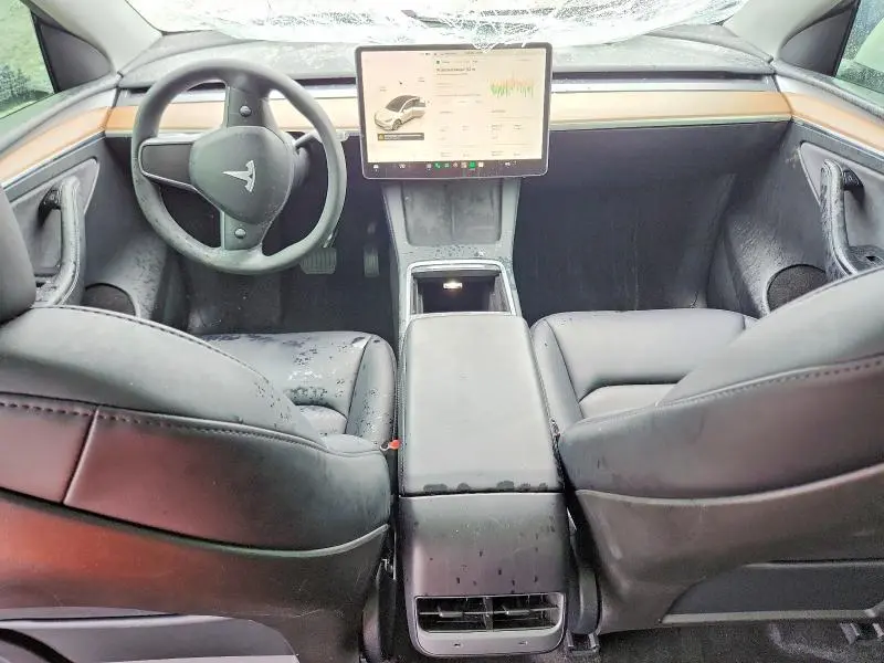 2024 TESLA MODEL Y   