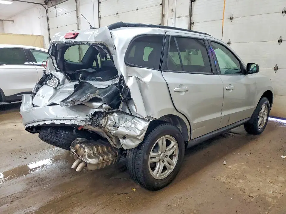 2011 HYUNDAI SANTA FE GLS  