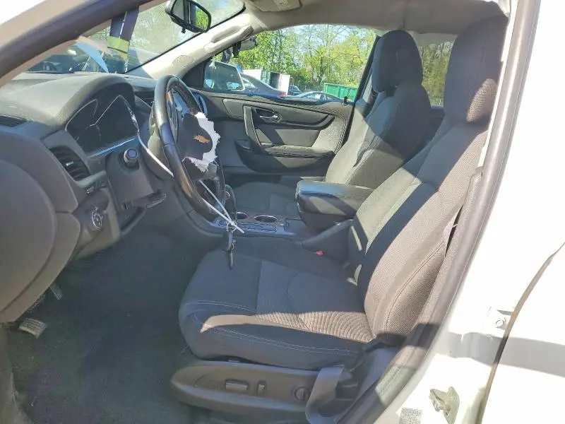 2014 CHEVROLET TRAVERSE LT  