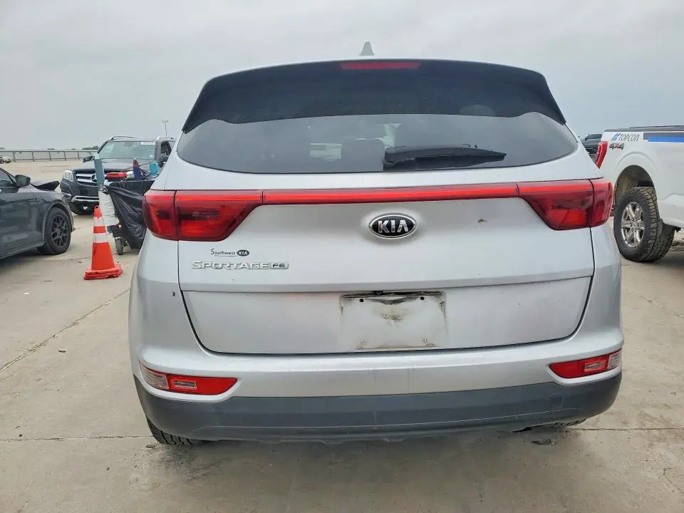 2018 KIA SPORTAGE LX  