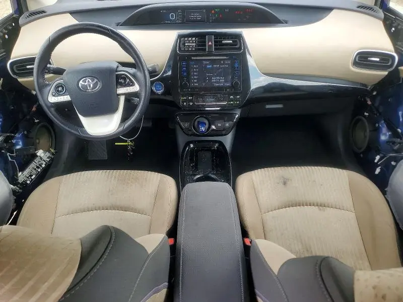 2018 TOYOTA PRIUS THREE  