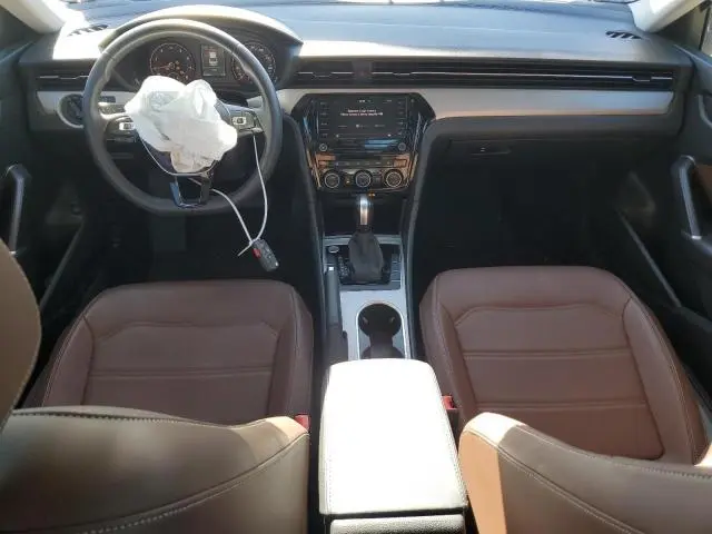 2021 VOLKSWAGEN PASSAT SE  