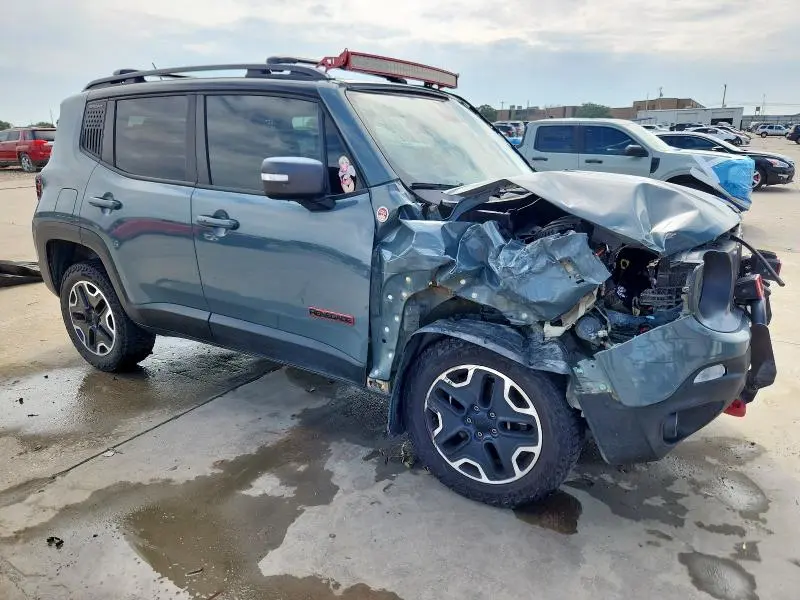 2015 JEEP RENEGADE TRAILHAWK  