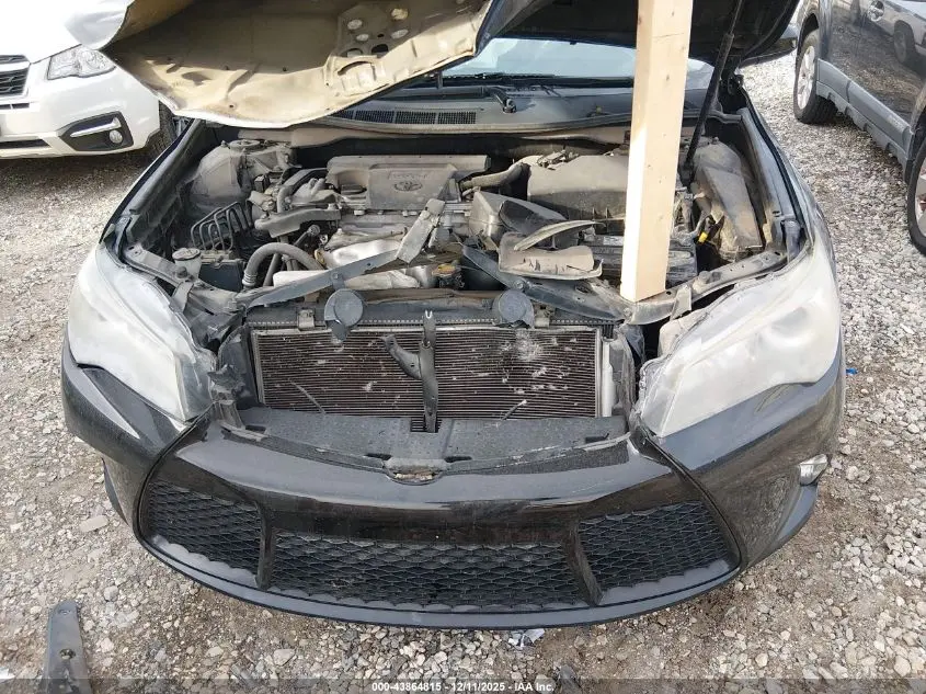 2015 TOYOTA CAMRY SE