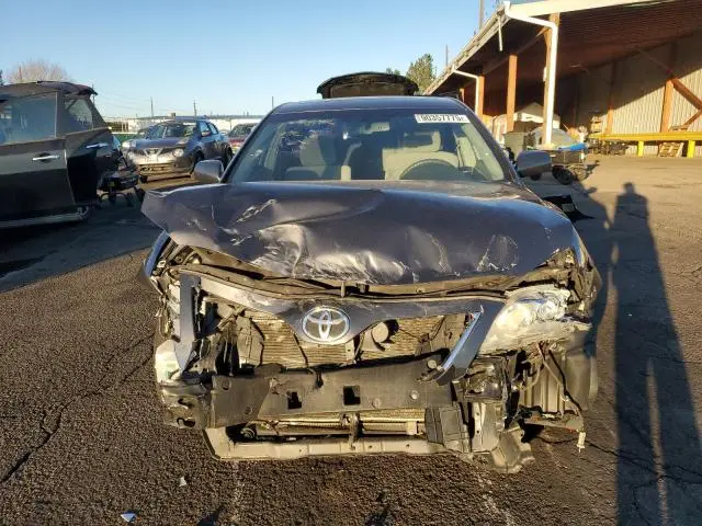 2011 TOYOTA CAMRY SE  
