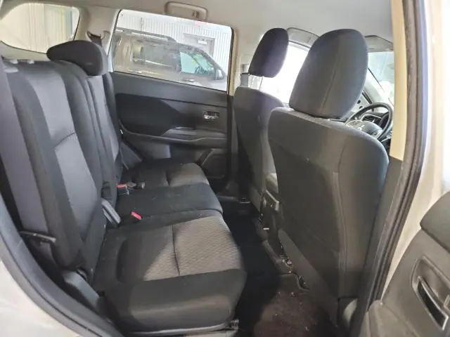 2014 MITSUBISHI OUTLANDER SE  