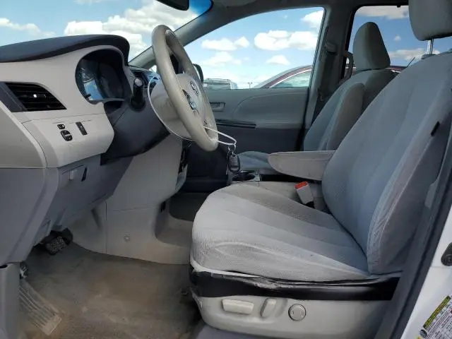 2011 TOYOTA SIENNA LE  