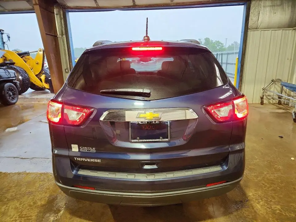 2017 CHEVROLET TRAVERSE LS  
