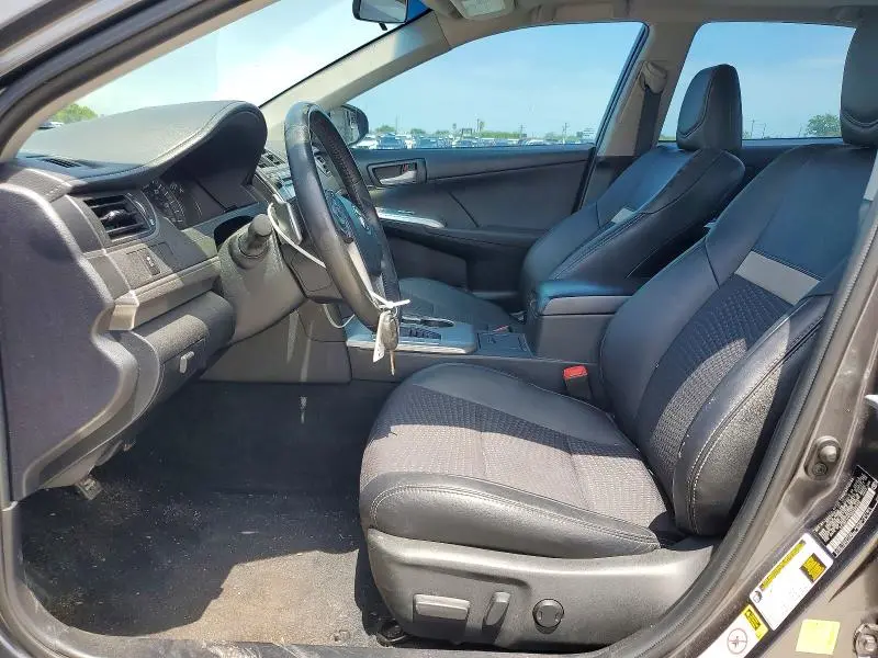 2013 TOYOTA CAMRY SE  
