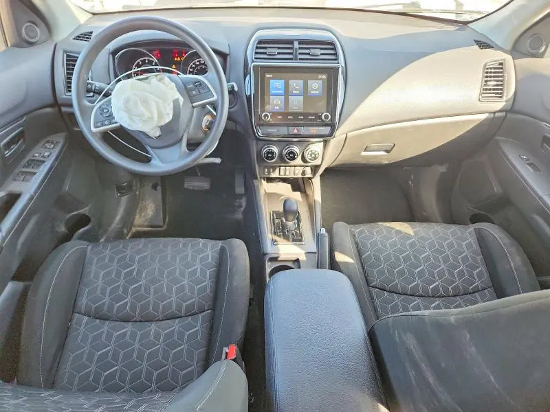 2023 MITSUBISHI RVR ES  