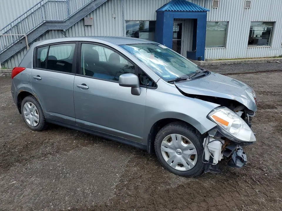 2010 NISSAN VERSA   