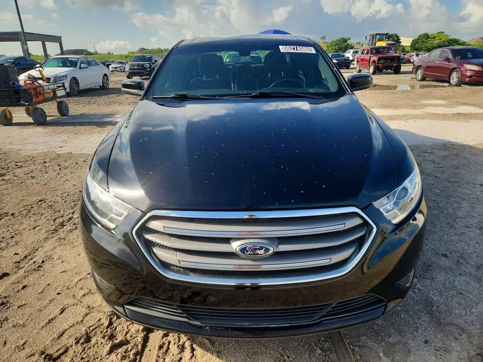 2018 FORD TAURUS SEL  