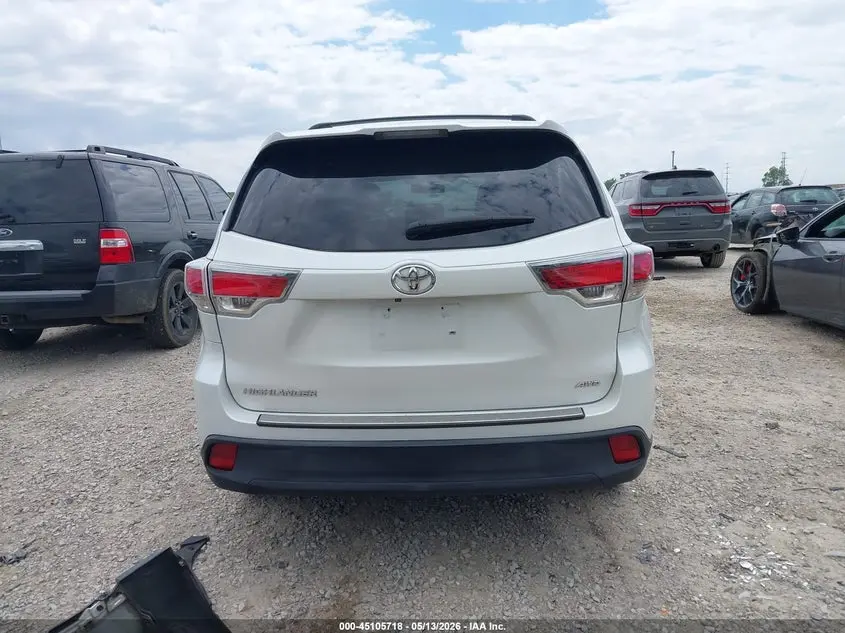 2016 TOYOTA HIGHLANDER LE V6