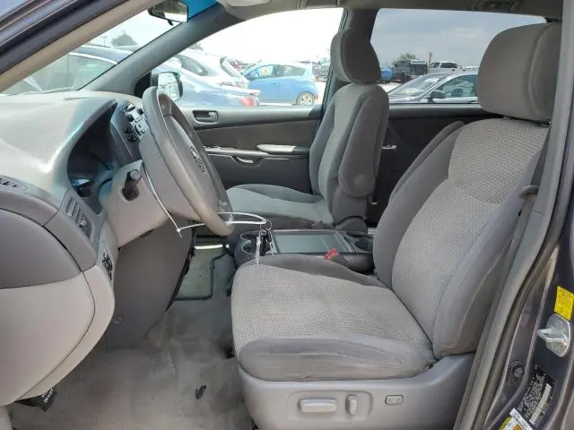 2010 TOYOTA SIENNA CE  