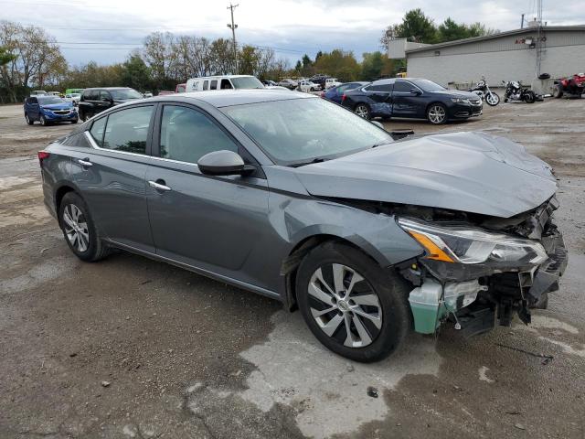 2019 NISSAN ALTIMA S