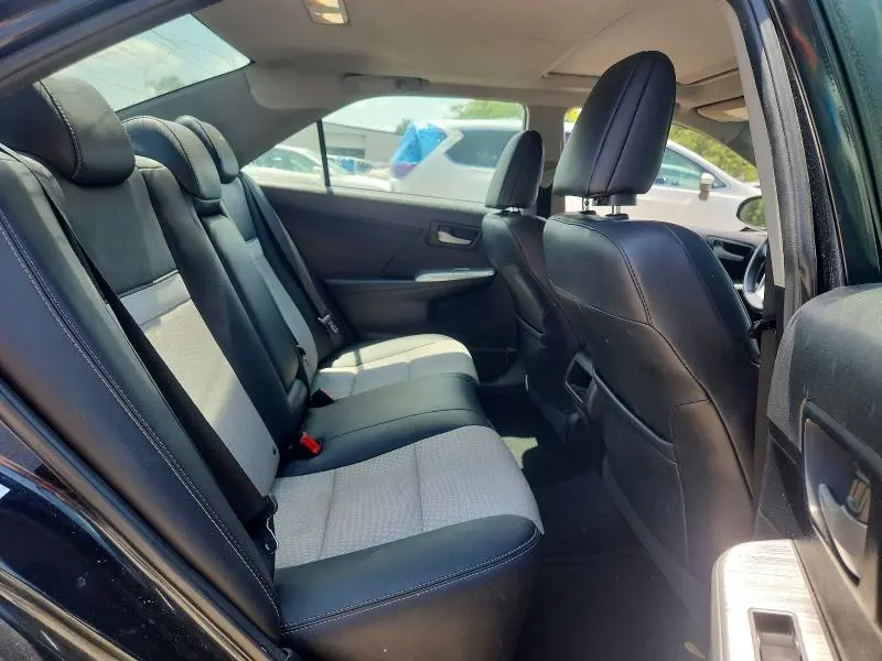 2014 TOYOTA CAMRY SE  