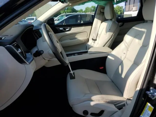 2018 VOLVO XC60 T5  