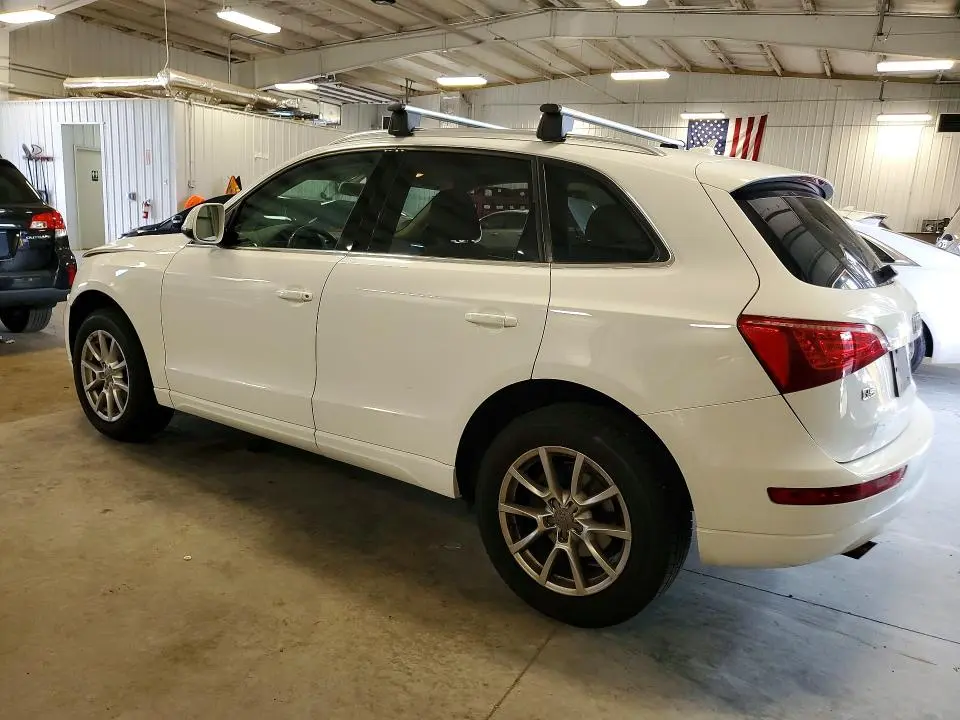 2011 AUDI Q5 PREMIUM  