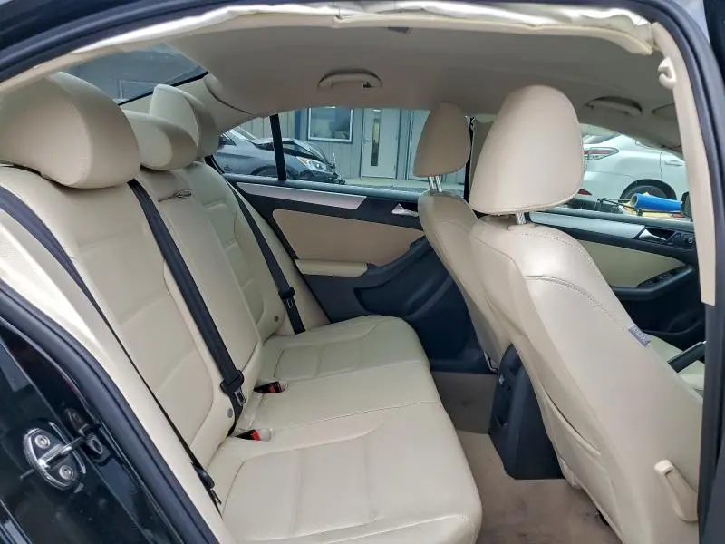 2014 VOLKSWAGEN JETTA SE  