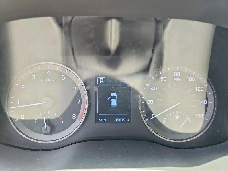 2018 HYUNDAI TUCSON SE  