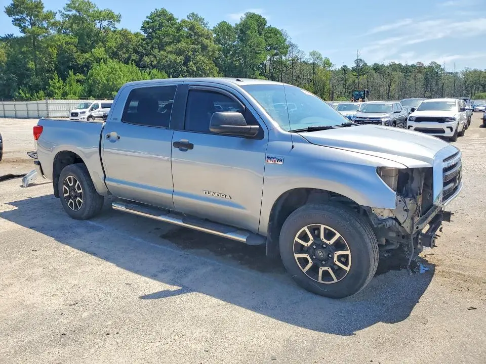 2011 TOYOTA TUNDRA CREWMAX SR5  