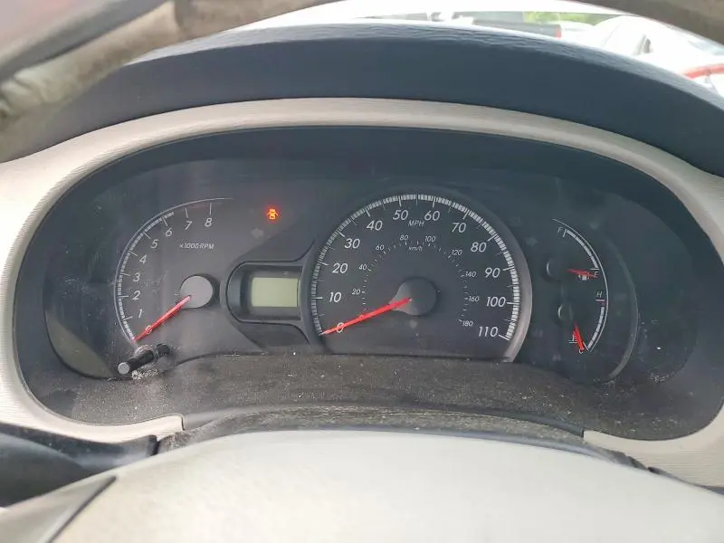 2013 TOYOTA SIENNA LE  