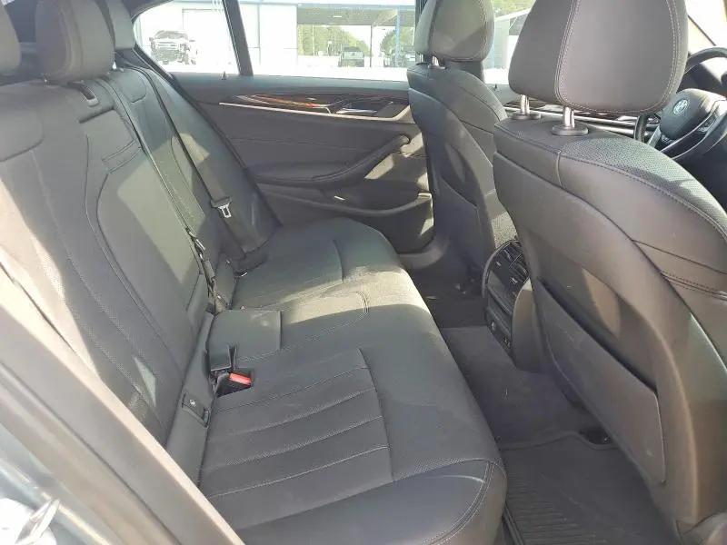 2021 BMW 530 XI  