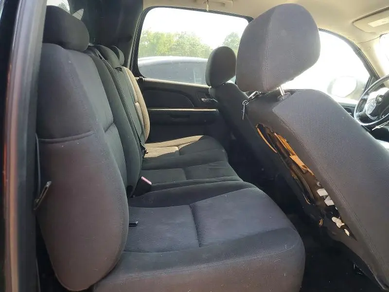 2011 CHEVROLET AVALANCHE LS  