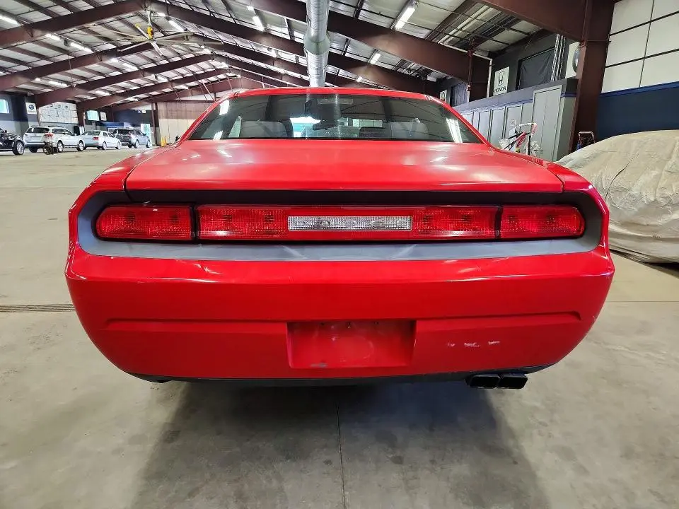 2010 DODGE CHALLENGER SE  