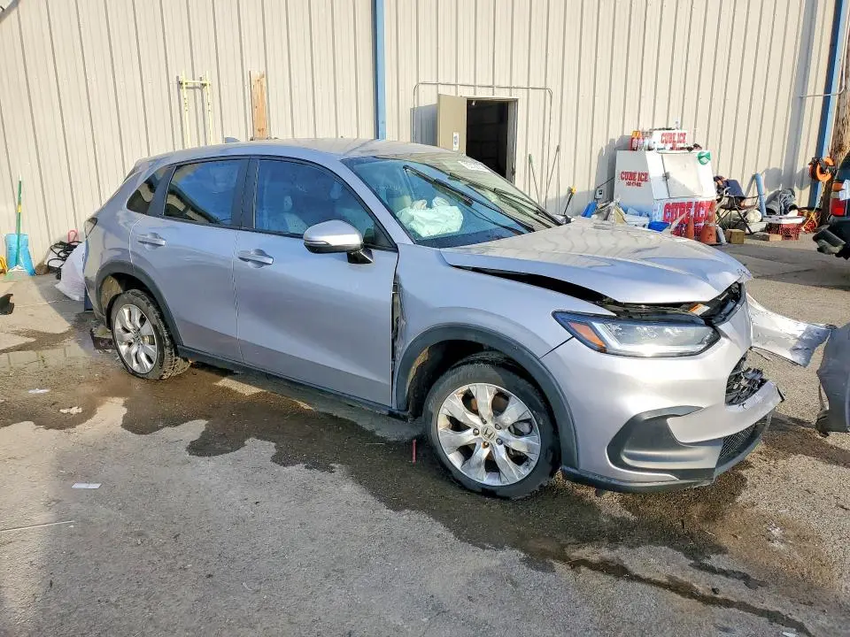 2023 HONDA HR-V LX  