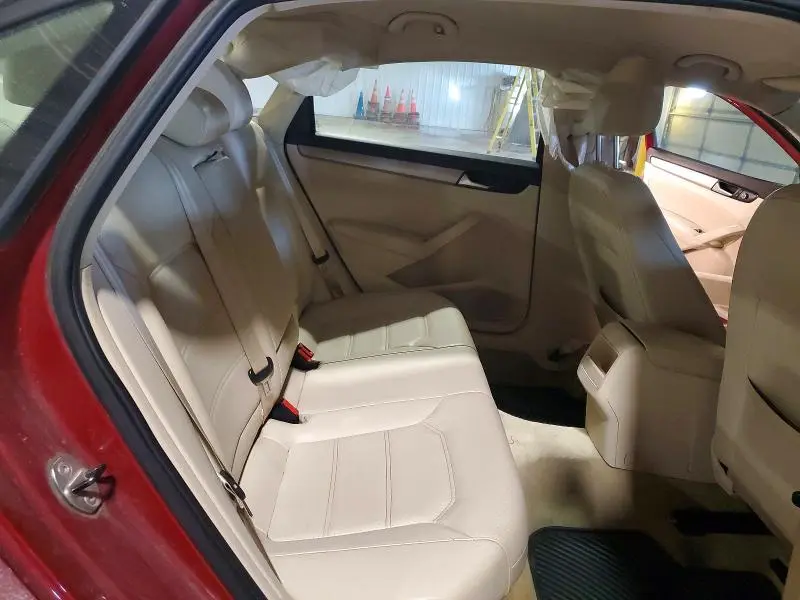 2015 VOLKSWAGEN PASSAT S  