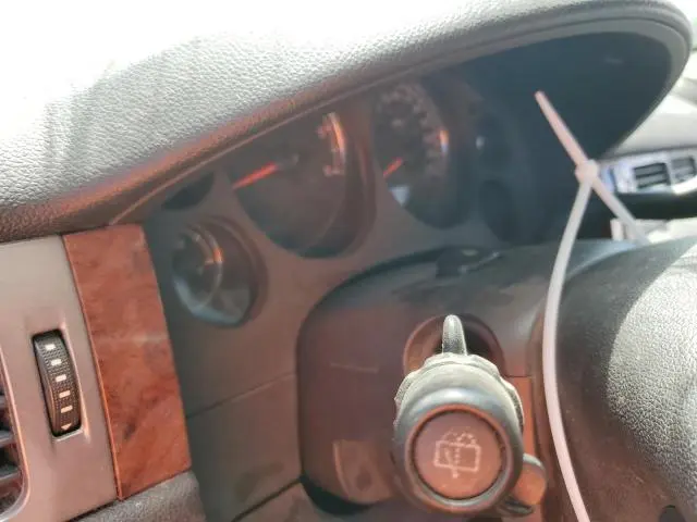 2011 CHEVROLET SUBURBAN K1500 LT  