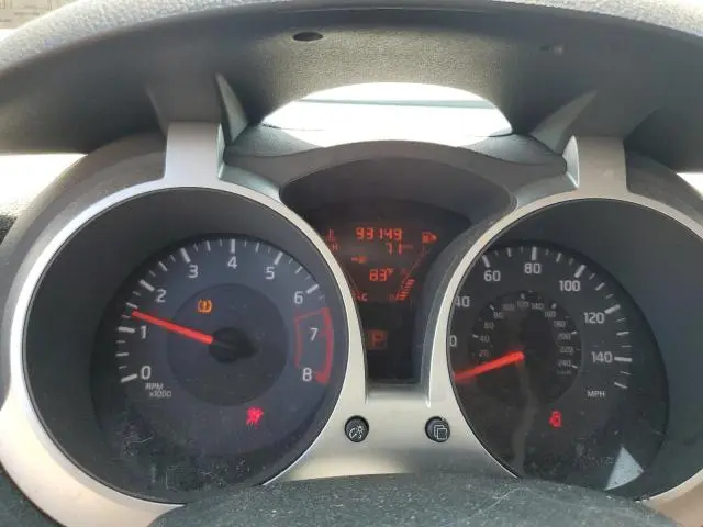 2011 NISSAN JUKE S  