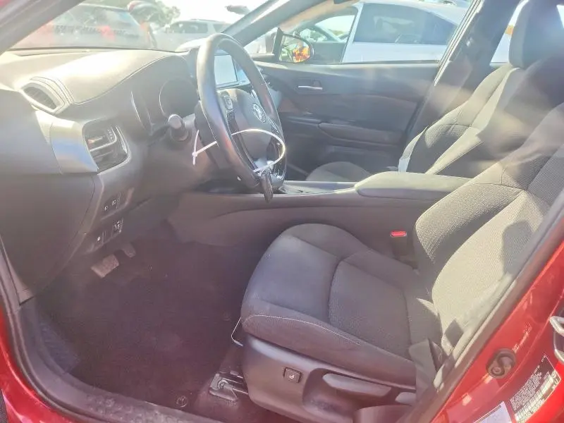 2018 TOYOTA C-HR XLE PREMIUM  