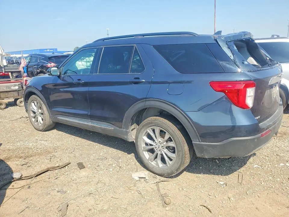 2023 FORD EXPLORER XLT  
