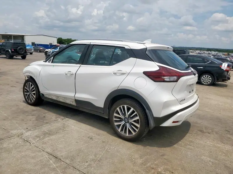 2022 NISSAN KICKS SV  