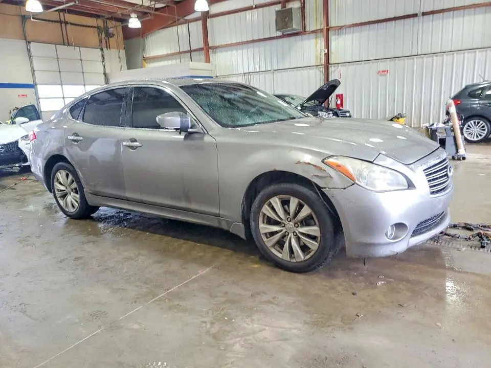 2011 INFINITI M37 X  
