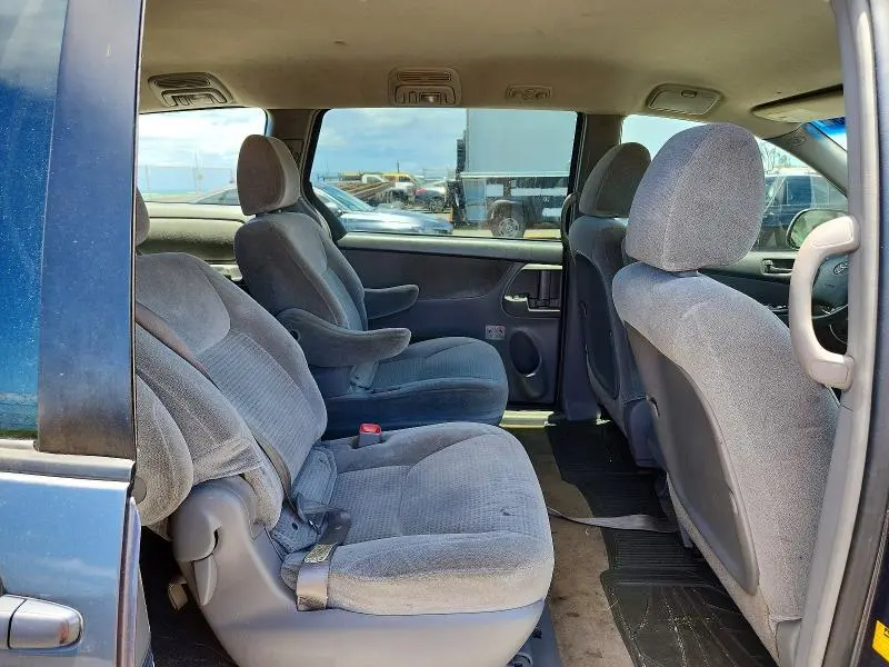 2010 TOYOTA SIENNA CE 7-PASSENGER  