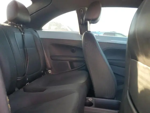 2012 VOLKSWAGEN BEETLE   