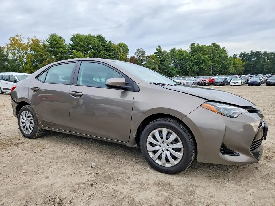 2019 TOYOTA COROLLA LE  