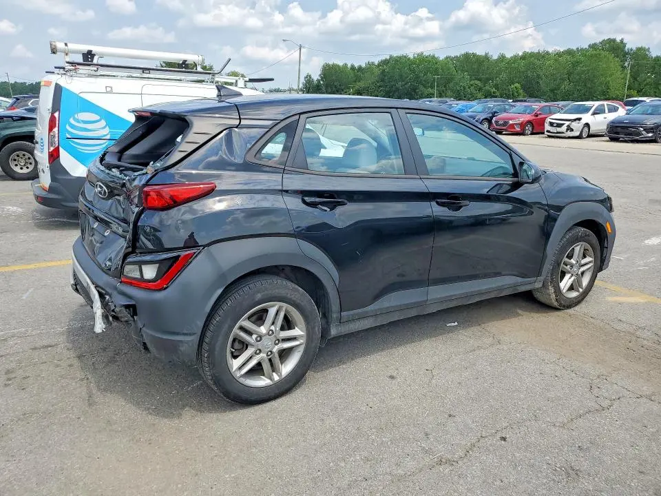 2022 HYUNDAI KONA SE  