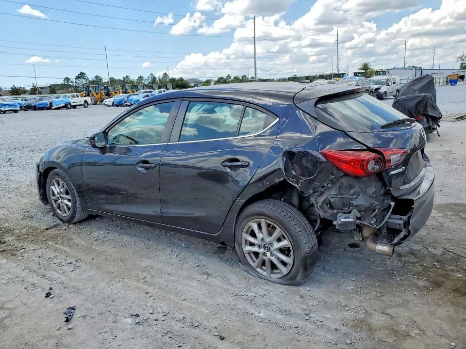 2015 MAZDA 3 TOURING  