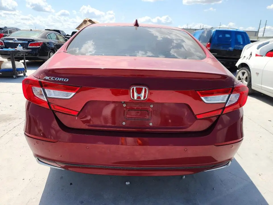 2018 HONDA ACCORD TOURING HYBRID  