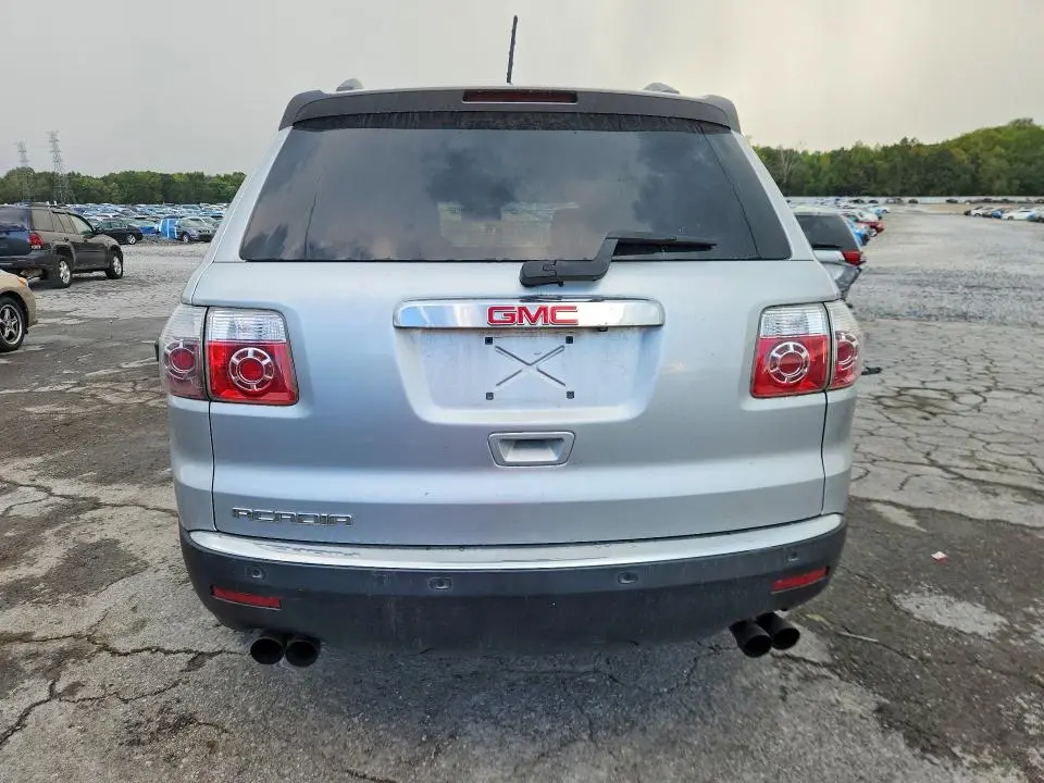 2012 GMC ACADIA SLE  