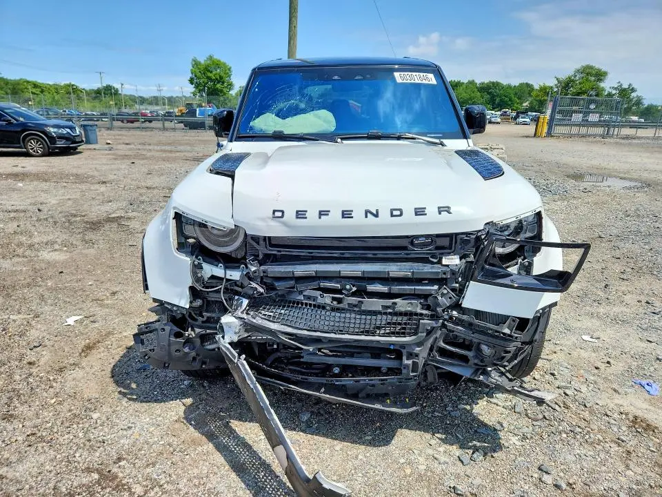 2022 LAND ROVER DEFENDER 110 S  