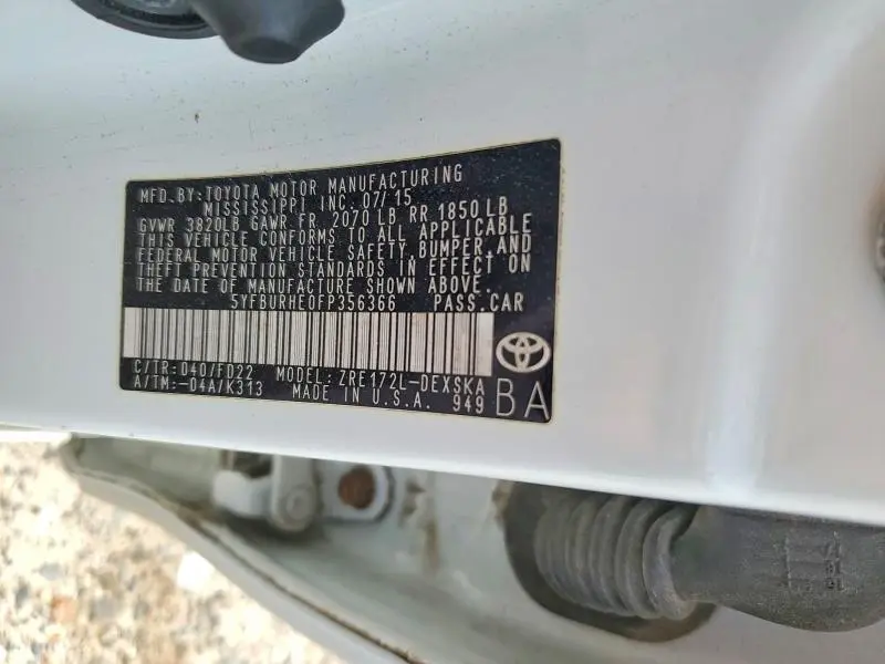 2015 TOYOTA COROLLA S  