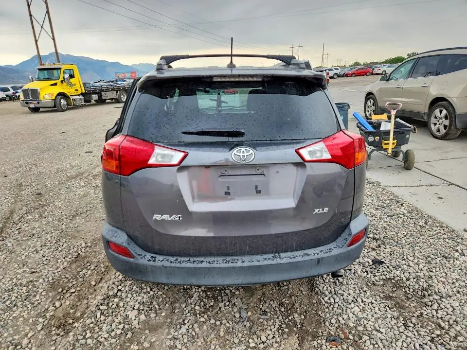 2014 TOYOTA RAV4 XLE  